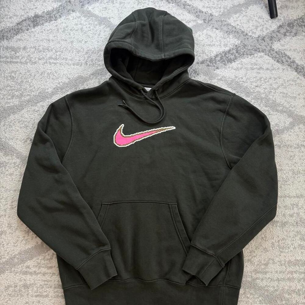 Nike hoodie Forrest green with pink cartoon style swoosh logo Size medium